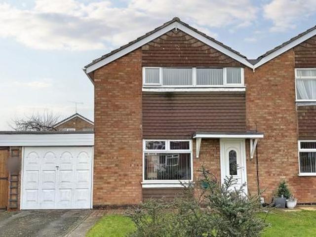 House for sale in Camp Hill, Warwickshire