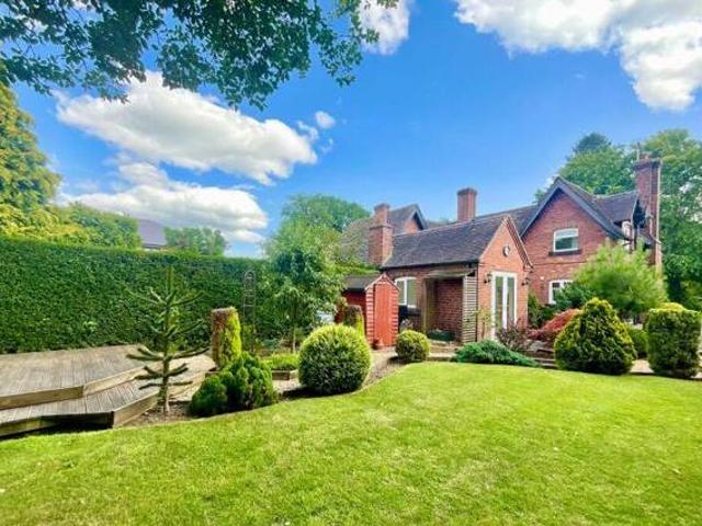 House for sale in Lyons, Greater London