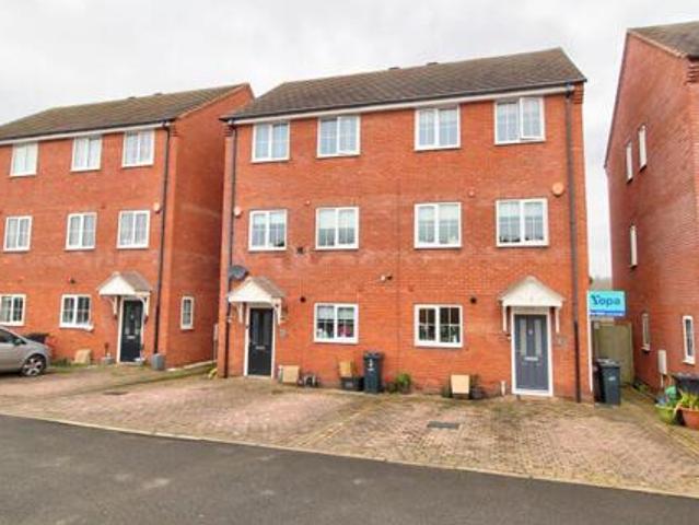 House for sale in Stourbridge, West Midlands