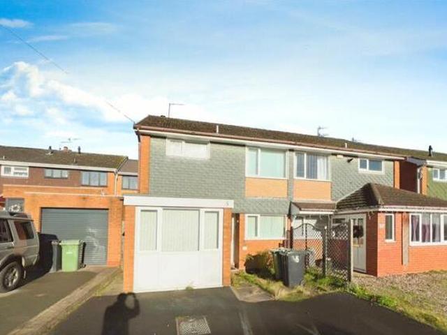 House for sale in Stourbridge, West Midlands