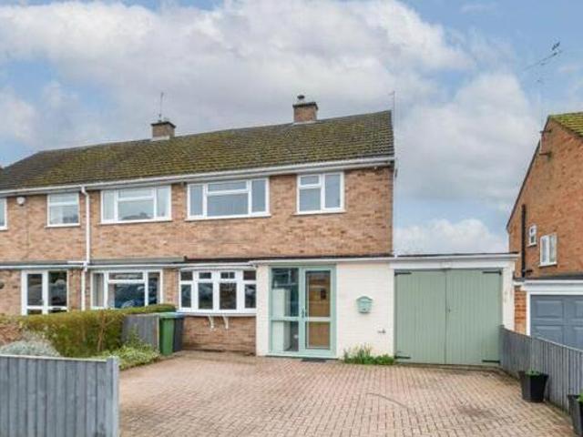 House for sale in Alderminster, Warwickshire