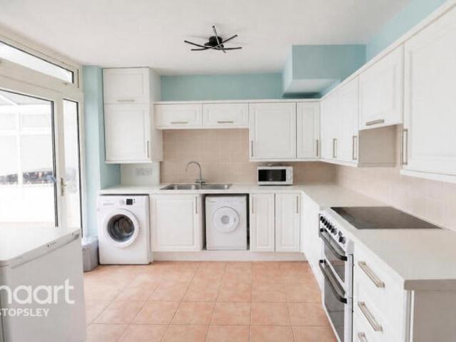 Farm for sale in Round Green, Luton