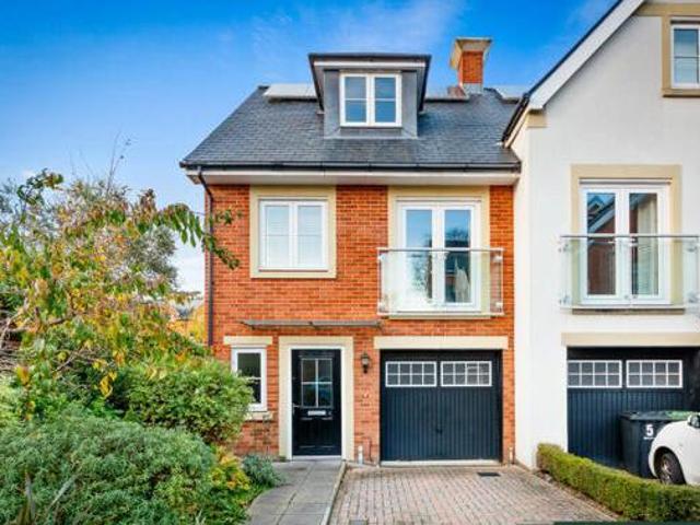 House for sale in Surrey