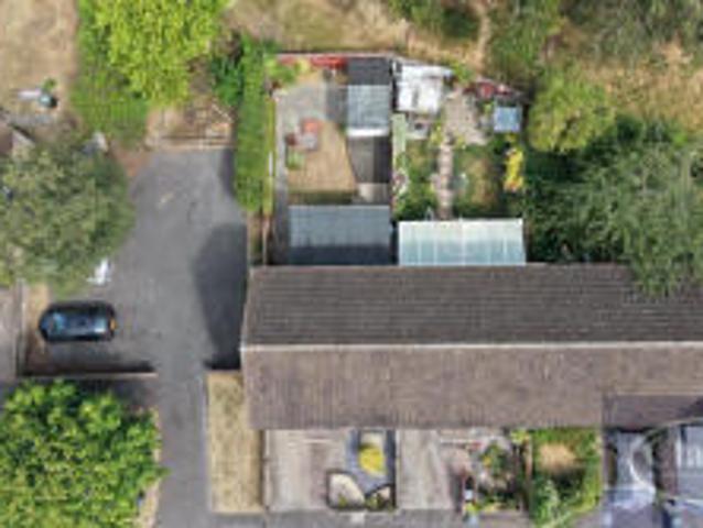 Farm for sale in Holdenhurst, Bournemouth