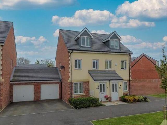 House for sale in Swindon
