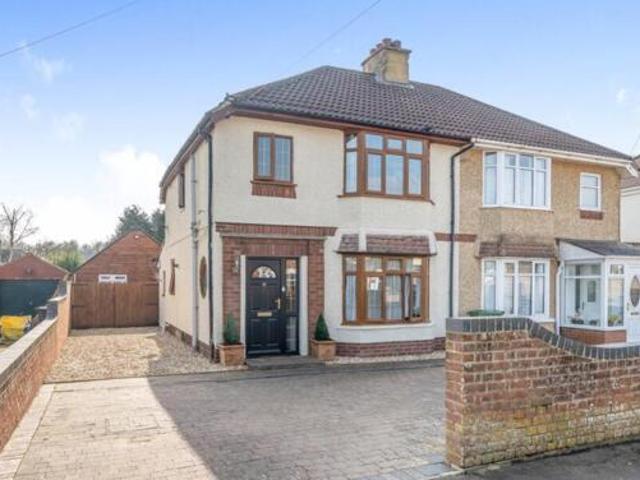 House for sale in Swindon, England