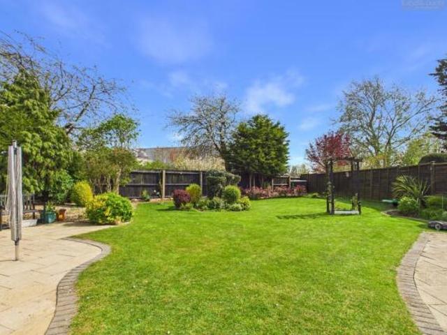 Cottage for sale in Peterborough