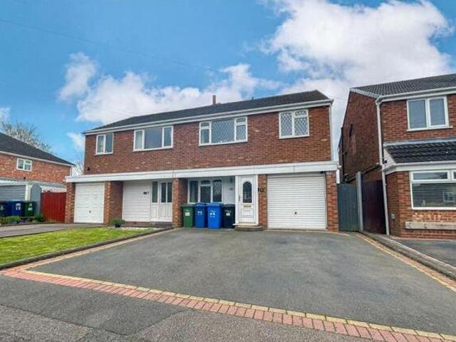 House for sale in Kettlebrook, Staffordshire