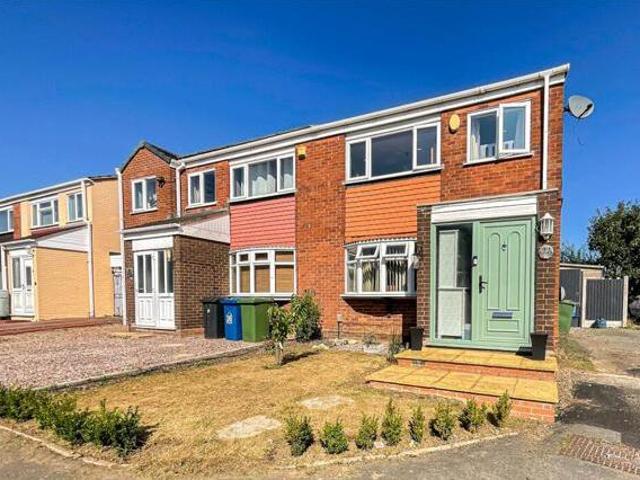 House for sale in Kettlebrook, Staffordshire