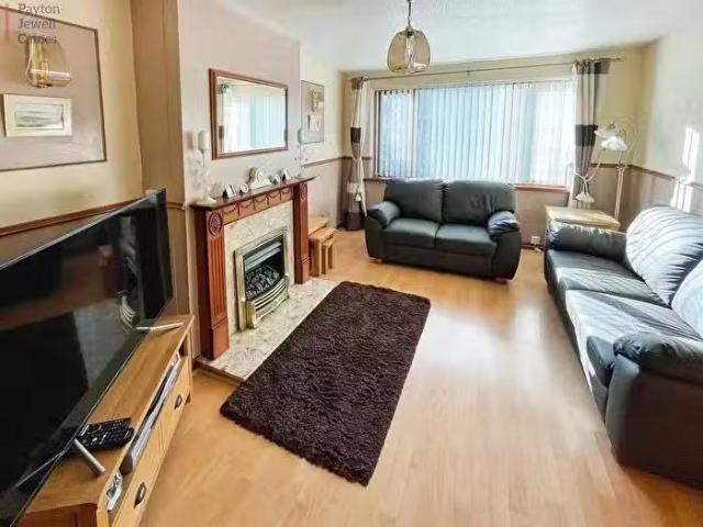 House for sale in Taibach