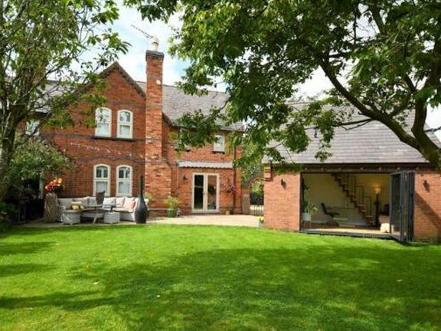 House for sale in City of London, Greater London