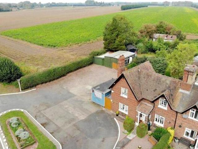 House for sale in Frankwell, Shropshire