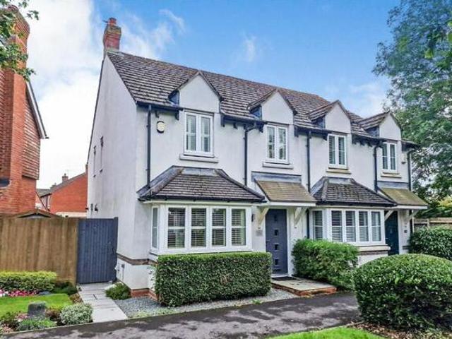 House for sale in Thatcham, West Berkshire