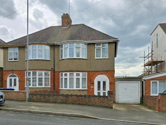House for sale in Northampton, Northamptonshire