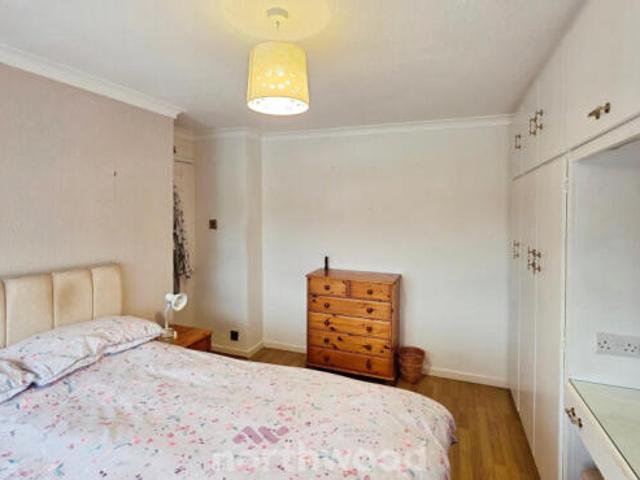 Farm for sale in Scawsby, South Yorkshire
