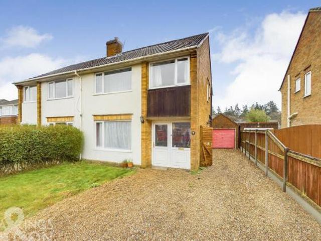 House for sale in East Bank, Norfolk