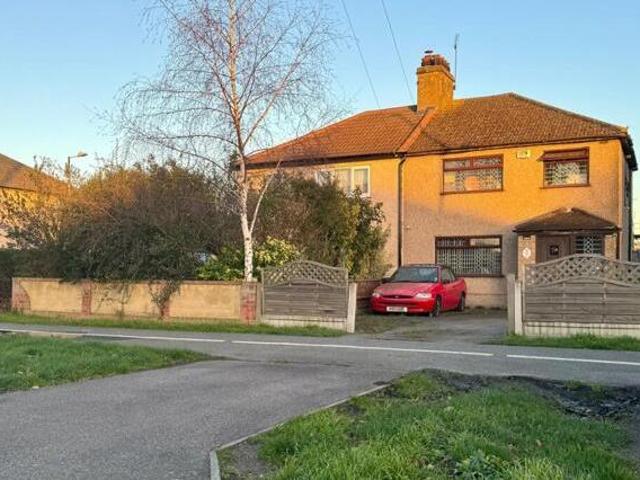 House for sale in Tilbury, Essex