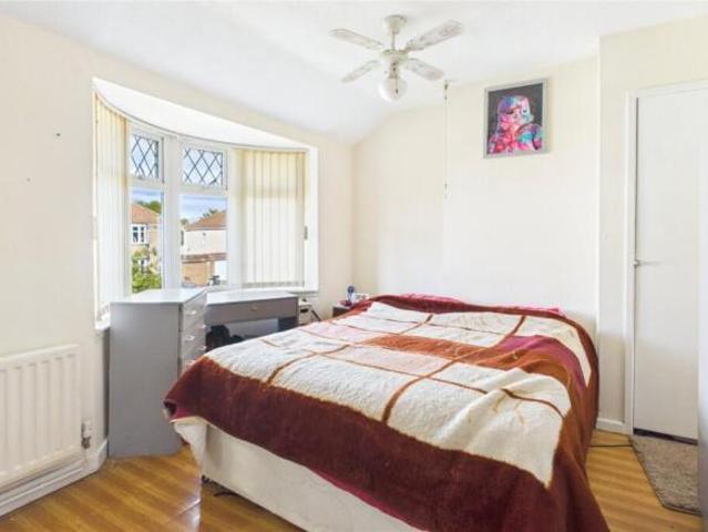 Farm for sale in Gorse Hill, Swindon