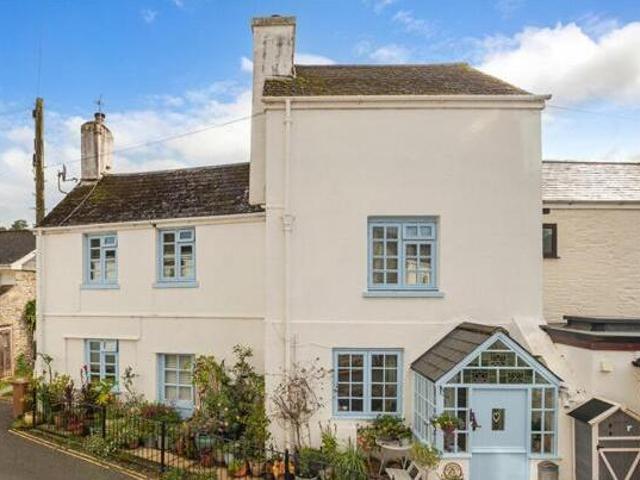 House for sale in Strode, Devon