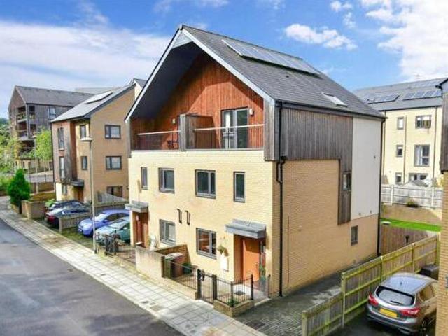 House for sale in Sherwood, Sandown Park