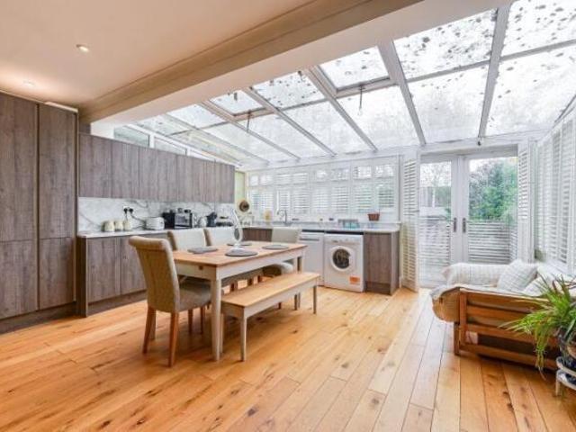 Farm for sale in Cat Hill