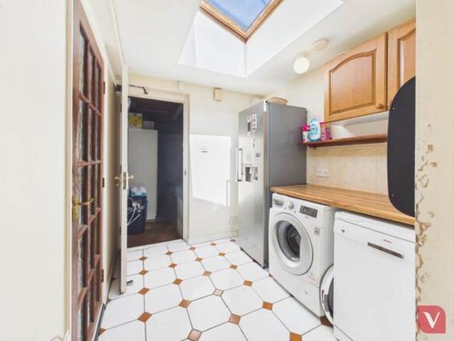 Farm for sale in Spring Park, Luton