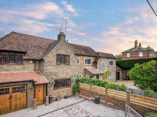 House for sale in Uckfield, Cross In Hand