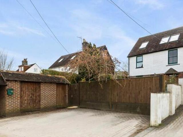 House for sale in Uckfield, Cross In Hand