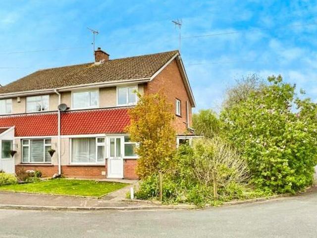 House for sale in Llanbadoc, Wales
