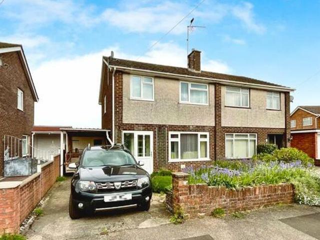 House for sale in Llanbadoc, Wales