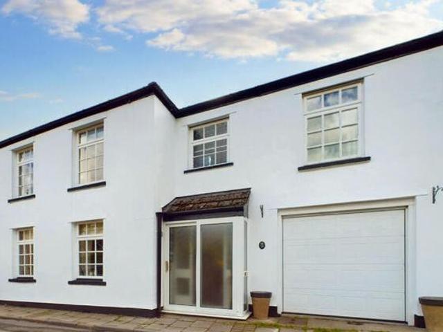 House for sale in Llanbadoc, Wales