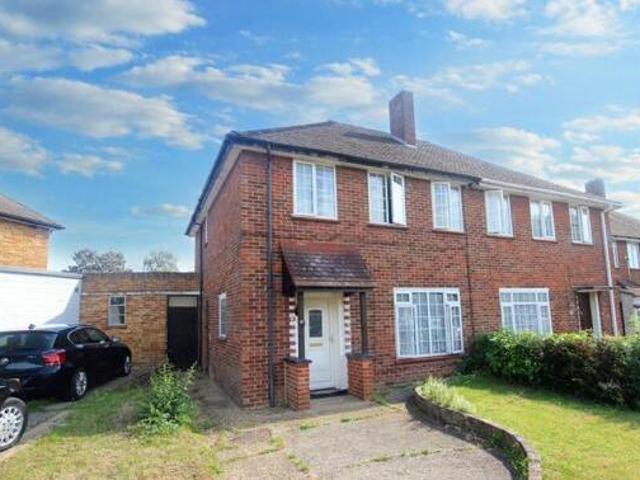 House for sale in Uxbridge, Greater London