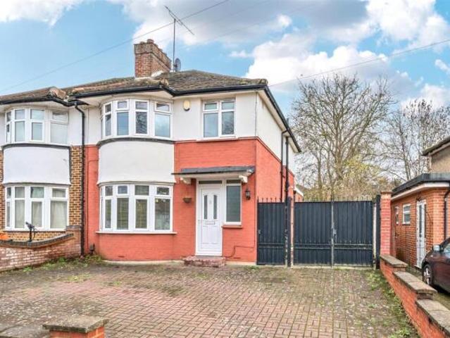 Farm for sale in Wembley, Greater London