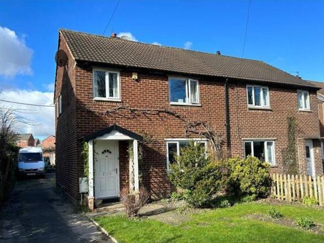 House for sale in Chapelthorpe, West Yorkshire