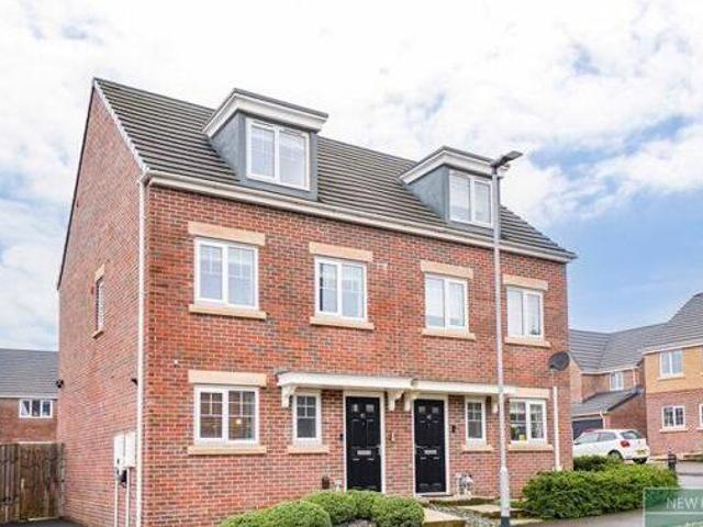 House for sale in Horbury, West Yorkshire