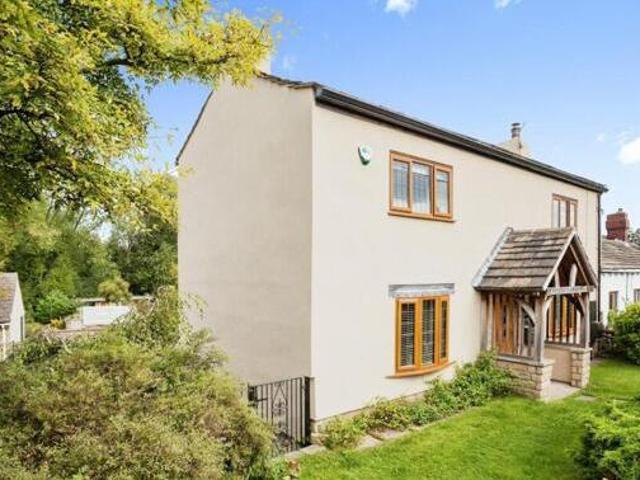 House for sale in Crofton, West Yorkshire
