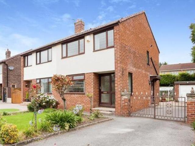 House for sale in Crofton, West Yorkshire