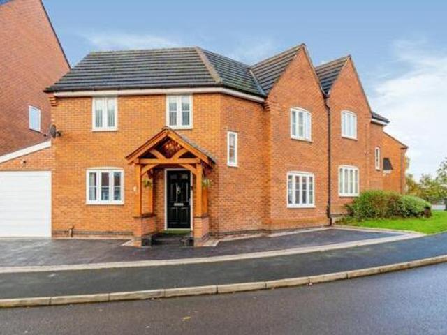 House for sale in Bloxwich, West Midlands