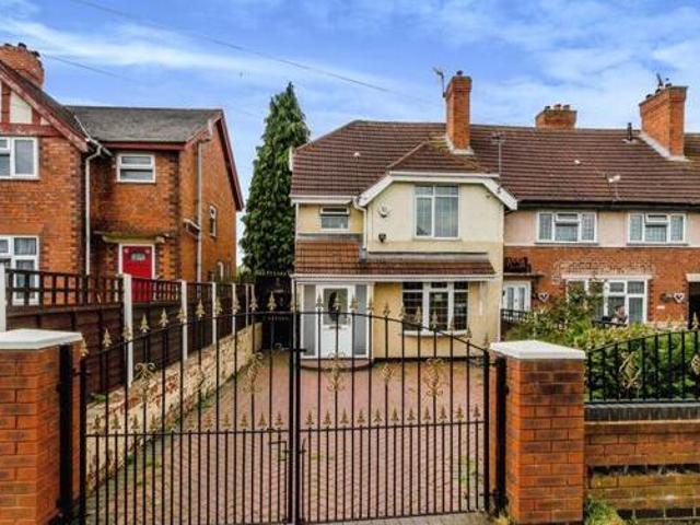 House for sale in Bloxwich, West Midlands