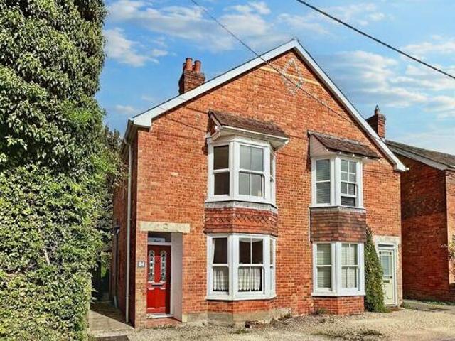 House for sale in Charlton, Vale of White Horse