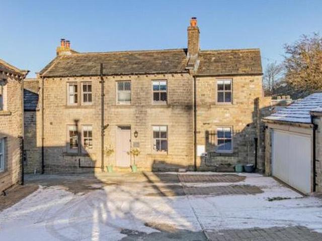 House for sale in Holme Valley, Holmfirth