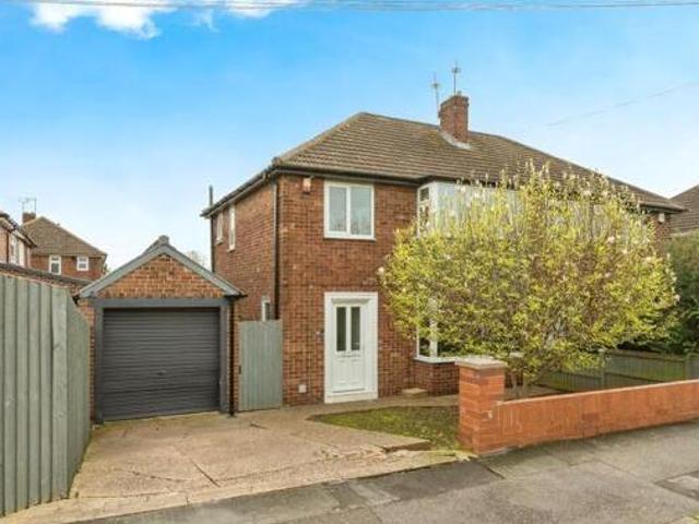 House for sale in Sprotbrough, South Yorkshire