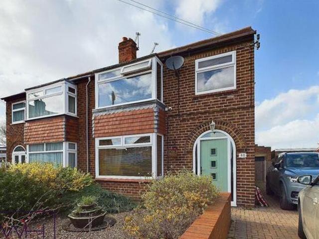 House for sale in Sprotbrough, South Yorkshire