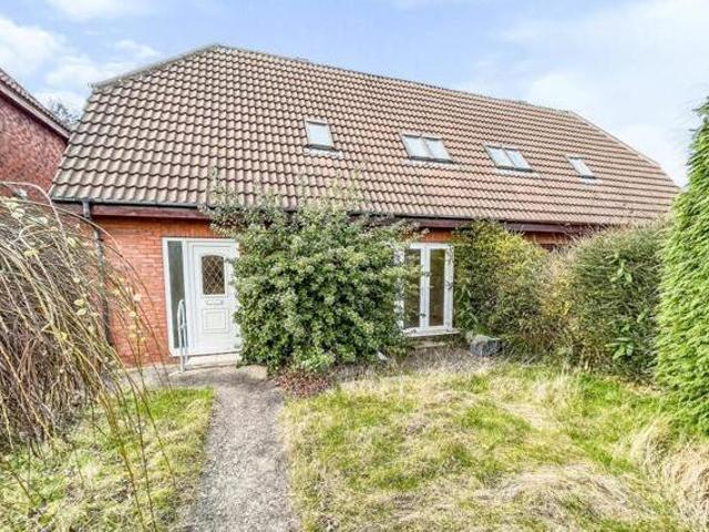 House for sale in Oxclose, Washington