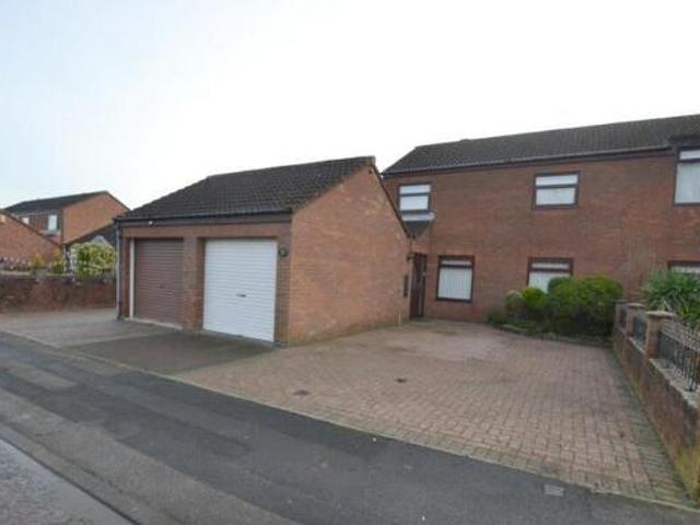 House for sale in Oxclose, Washington