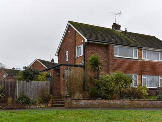 House for sale in Spring Vale, Hampshire