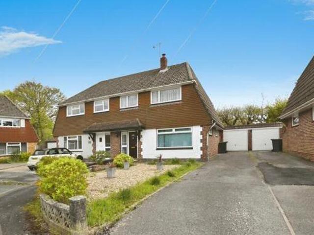 House for sale in Spring Vale, Hampshire
