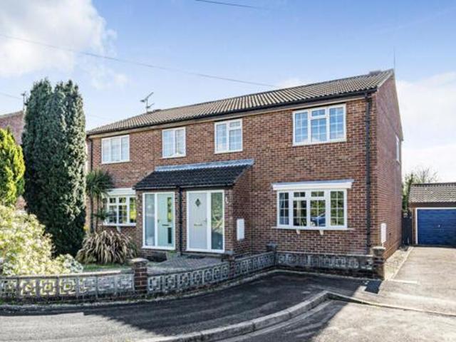 House for sale in Spring Vale, Hampshire