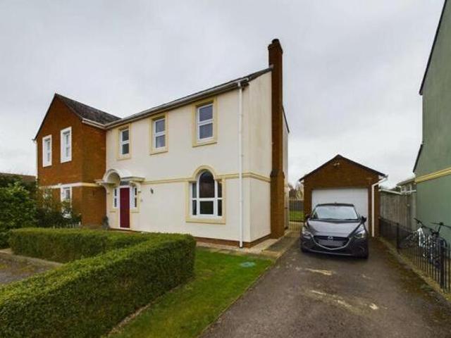 House for sale in Aylesbury, Buckinghamshire