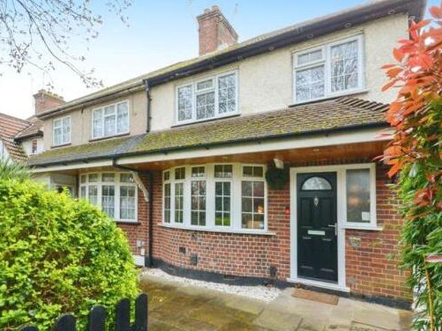 House for sale in Kingswood, Watford